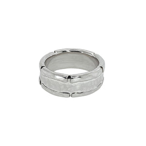 Drum ring in sterling silver.