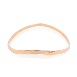 Hammered bangle in rose gold