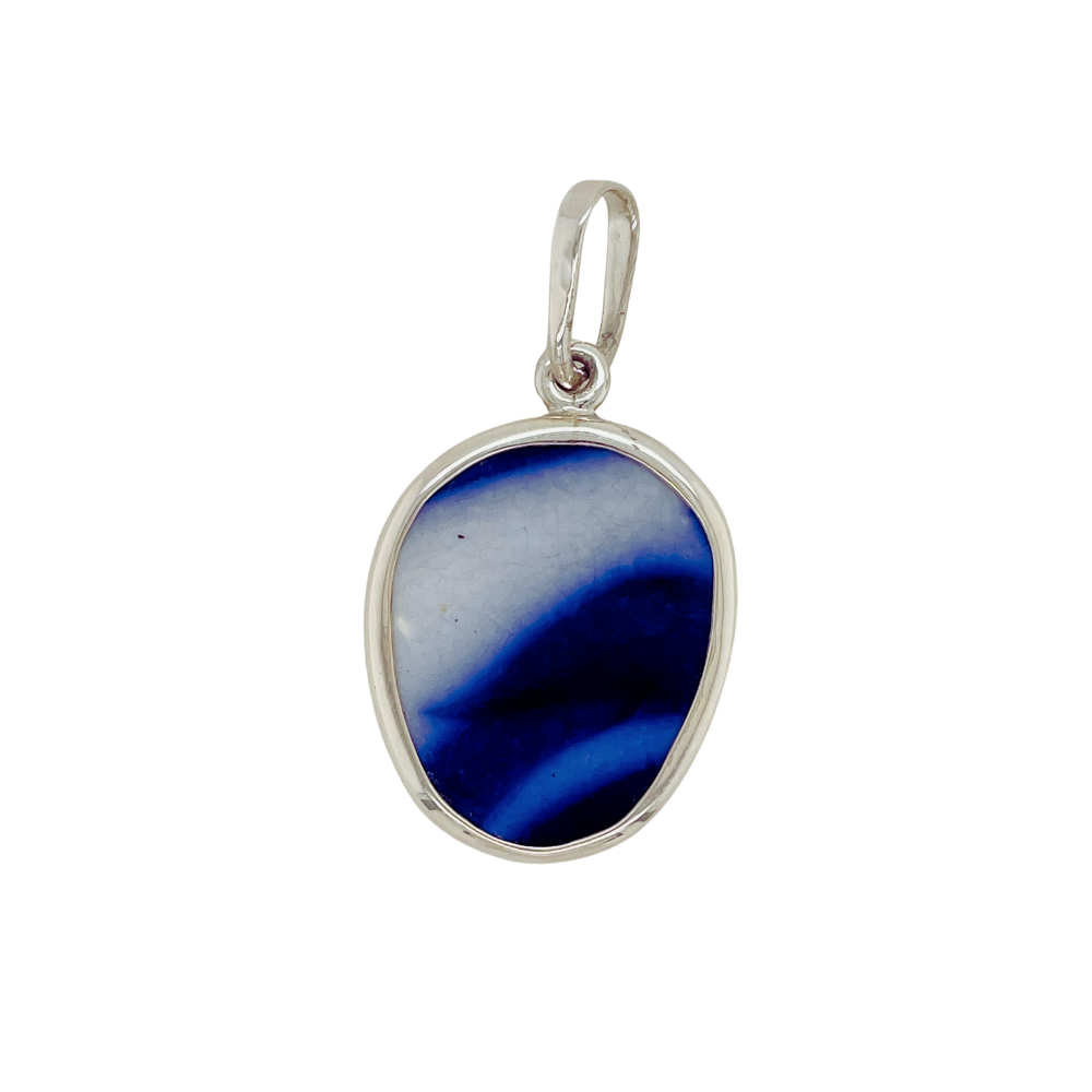 Sterling silver blue &amp; white Chaney pendant.