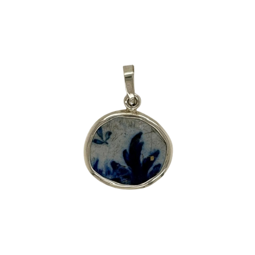 Silver blue Chaney pendant