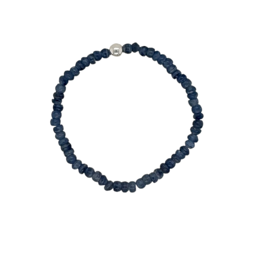 Kunzite hand beaded bracelet with a silver bead.