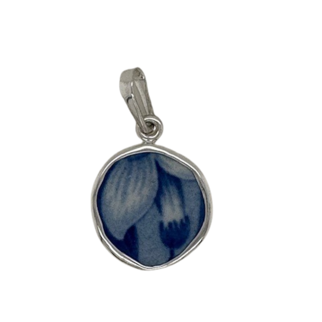 Sterling silver blue chaney pendant.
