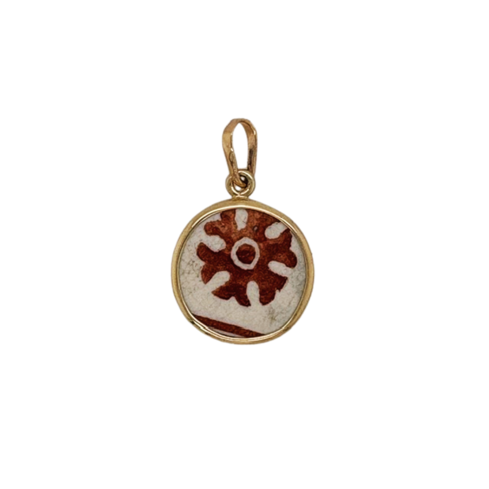 14k yellow gold brown Chaney Pendant.