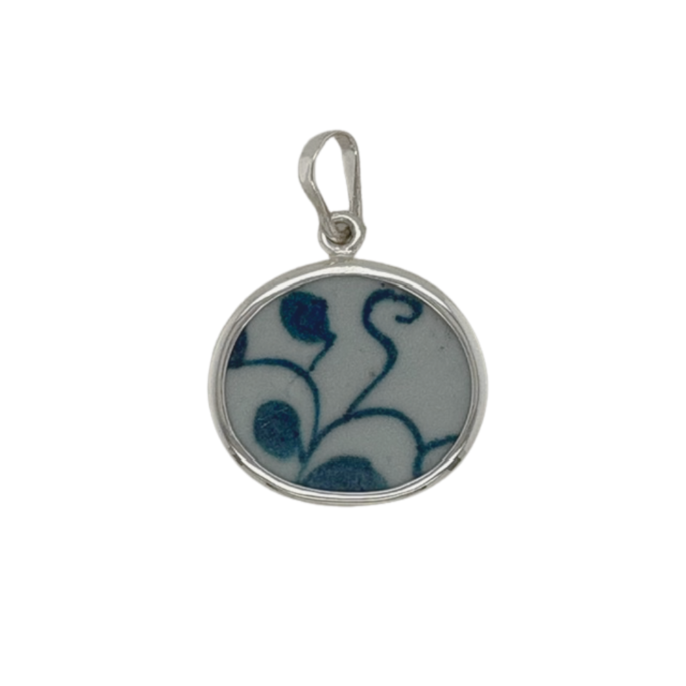 Sterling silver blue Chaney pendant