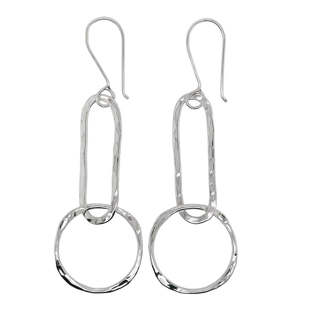 Big link earrings in sterling silver.