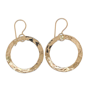 Circle of life earrings in 14 kt gold.