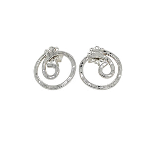 Tibetan earrings in sterling silver. 