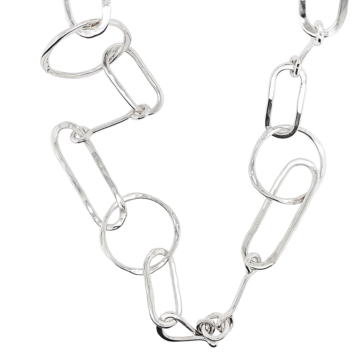 Big link necklace in sterling silver.