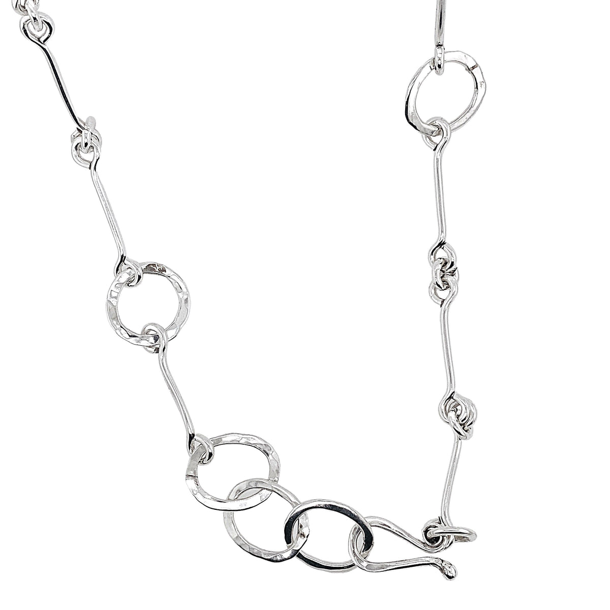 Large link necklace in sterling silver.