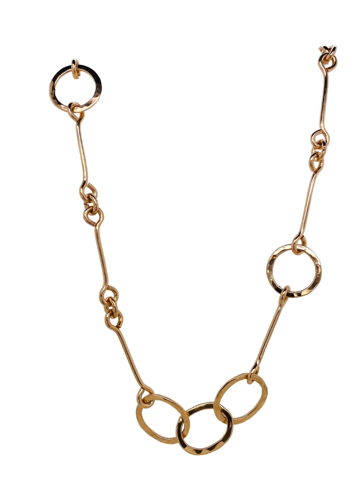 Large link necklace in gold.